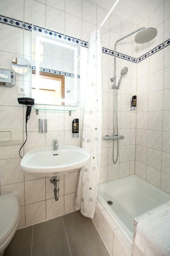 Hotel Bluechertal Бахарах Екстер'єр фото